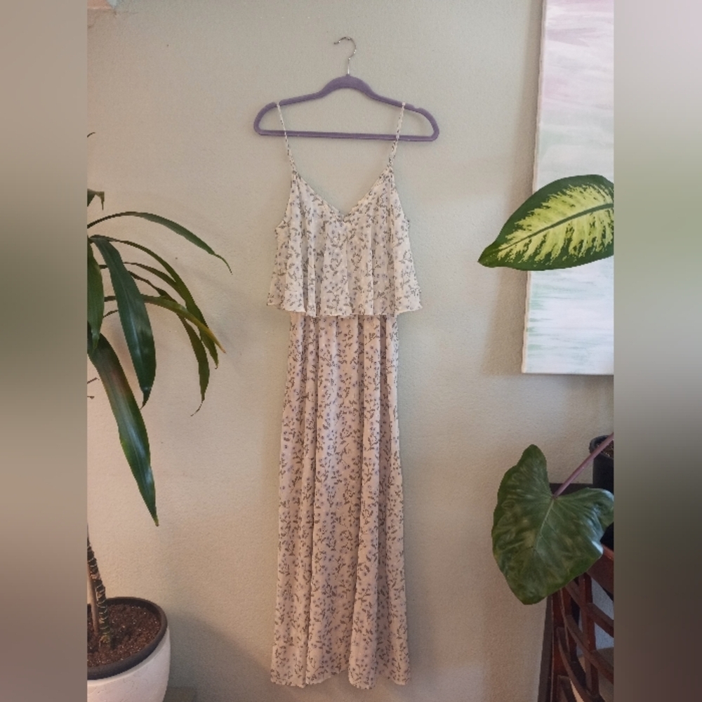 Lovestitch Bohemian Floral V Neck Flowy Adjustable Spaghetti Strap Maxi Dress